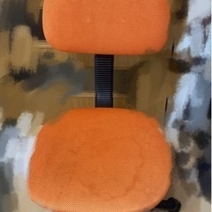 リクライニング可能な椅子