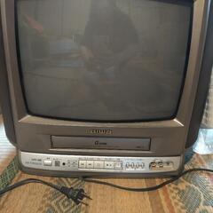 ビデオ付きテレビ