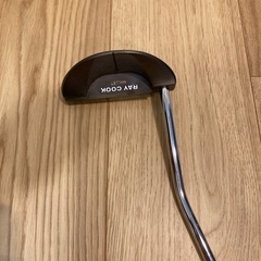 タイトリストのゴルフバッグととりあえずのゴルフセットの画像