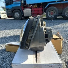 W210 ライトの画像