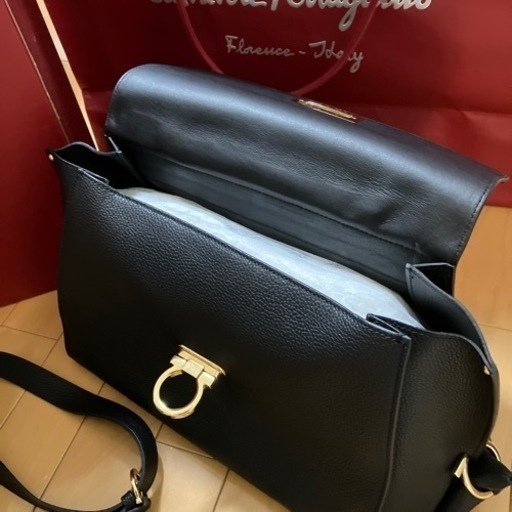 フェラガモバック(新品)　値下げ‼️