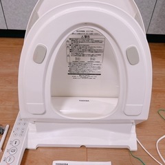 【確定済み】綺麗めなウォシュレット　TOSHIBA SCS T160  家電 生活家電 温水洗浄便座の画像