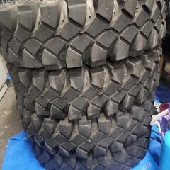 255 85 R16　MTタイヤ　