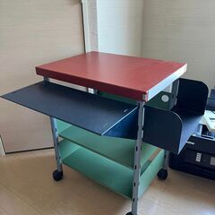 キャスター付きPCテーブル（ワゴン）