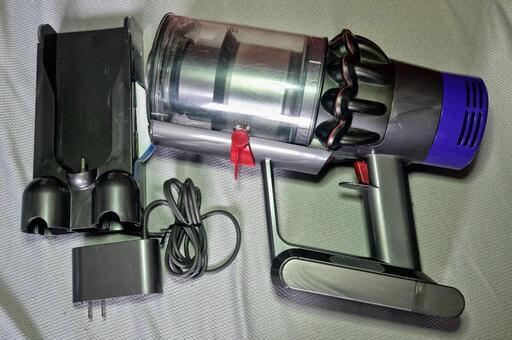 dyson 掃除機 コードレス V10  SV12