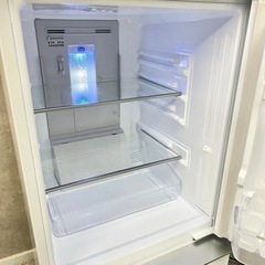 ☑︎ご成約済み🤝 SHARP 一人暮らし冷蔵庫✨ 上品なホワイトガラス🫧 の画像