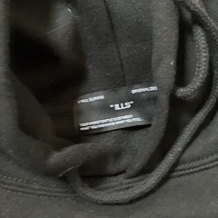【ILLS】バックプリントパーカー メンズL 黒の画像