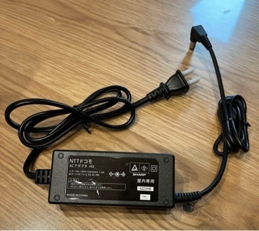 ★docomo ドコモ　5G homeルーター　美品★