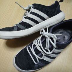 アディダス　クールメッシュ　７０００円ぐらいの品の画像