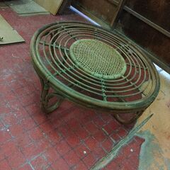 【OmNi ANTIQUEs】ラタンの座卓です。
