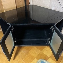 【取引完了いたしました！】部屋の角に置ける「テレビ台」