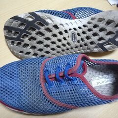 ＳＯＣＯＮＥ　オールメッシュ軽量シューズ約５０００円　２６ｃｍくらいの画像