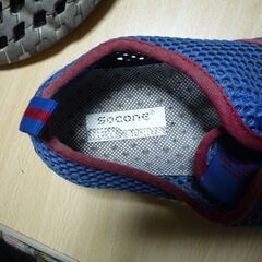 ＳＯＣＯＮＥ　オールメッシュ軽量シューズ約５０００円　２６ｃｍくらいの画像
