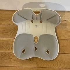 【美品！】姿勢&骨盤サポートチェア(カーブルチェアワイド)の画像