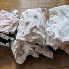 子供用品 キッズ用品 子供服　サイズ50-70冬服ロンパースと肌着大量の画像