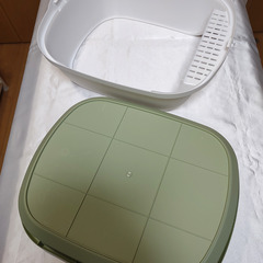 【新品未使用】キャットフード、猫砂、猫用トイレの画像