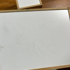 IKEAの机・椅子セットの画像