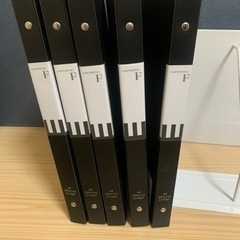 美品☆F.O.B COOP A4サイズ　バインダー　　1冊ずつ販売