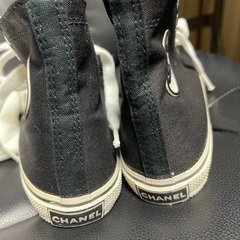 CHANEL ハイカット　美品　専用袋付きの画像