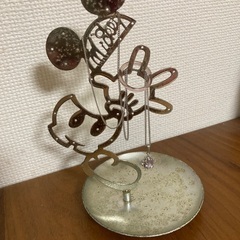 ミッキーアクセサリースタンドの画像