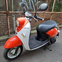 ヤマハ　Eビーノ　SY11J　出川哲朗の充電させてもらえませんかのバイク　実働車両の画像