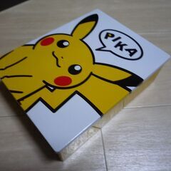 ピカチュウお菓子の缶　ポケモンセンター　２０００円の品