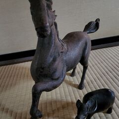 鉄製の馬と木製のバッファロー🐴🐃