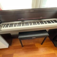 【受付中】電子ピアノ　YAMAHA　ARIUS　【椅子付き】