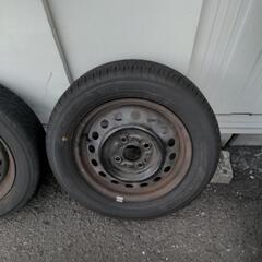 車のパーツ タイヤ、ホイールの画像