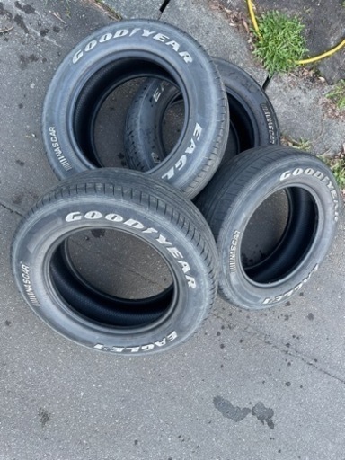 ハイエース用　ホワイトレタータイヤ　16インチ　車のパーツ タイヤ、ホイール