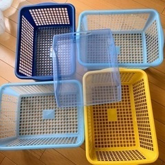 収納カゴ　A４サイズ
