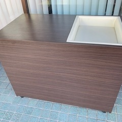 ★可動式★　ブランド用★ アクセサリー用★ 販売ワゴン 多用途ワゴンの画像