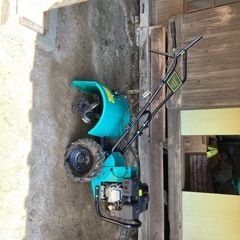 農作業耕運機の画像