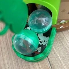おもちゃ　ミニフィギュアカプセルの画像