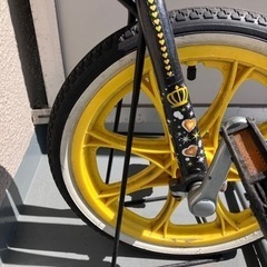 一輪車（パンクしてる）の画像