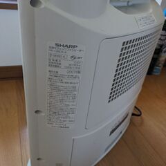 SHARP　加湿セラミックファンヒーターの画像