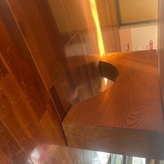 杉の木の一枚板テーブルの画像
