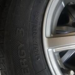 車のパーツ タイヤ、ホイール