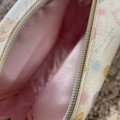 小学生に大人気！キラキラ肩掛けポシェットバッグの画像