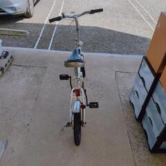 シボレー折りたたみ自転車☆おしゃれ、コンパクト【こちらは店舗です。浜村鹿野温泉ICから3分 買取本舗 宮本リサイクル 営業時間９～１９時 定休日水曜日】の画像