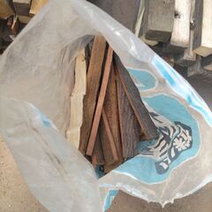 (引取者決定)薪二束差し上げます。の画像