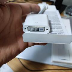 Apple  DVI アダプタ の画像