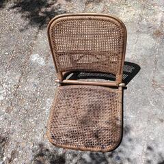 竹編座椅子の画像