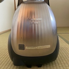 パナソニック掃除機の画像