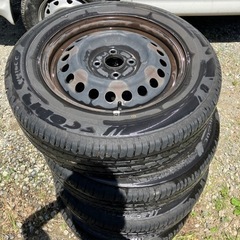 車のパーツ タイヤ、ホイール