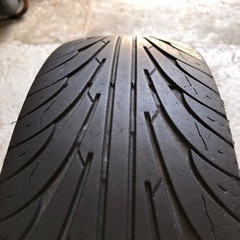 車のパーツ タイヤ、ホイール