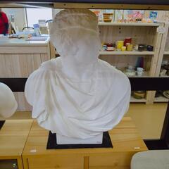 大型◆石膏像　ブルータス◆胸像◆デッサン練習用・オブジェ◆絵画用【こちらは店舗です。浜村鹿野温泉ICから3分 買取本舗 宮本リサイクル 営業時間９～１９時 定休日水曜日】の画像