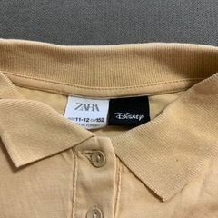 ZARA ザラ　ディズニー　カットソー　サイズ152センチ 写真アップしましたが緑のシミがあります。の画像