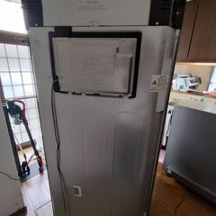 大型冷蔵庫　お譲りします　パナソニック　2013年製の画像