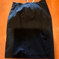ine 2点セットスーツ　服/ファッション スカートの画像